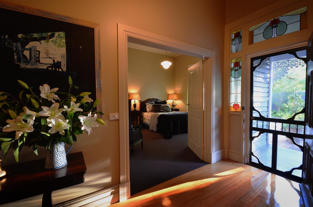 Clement House Bed and Breakfast Benalla Eksteriør billede