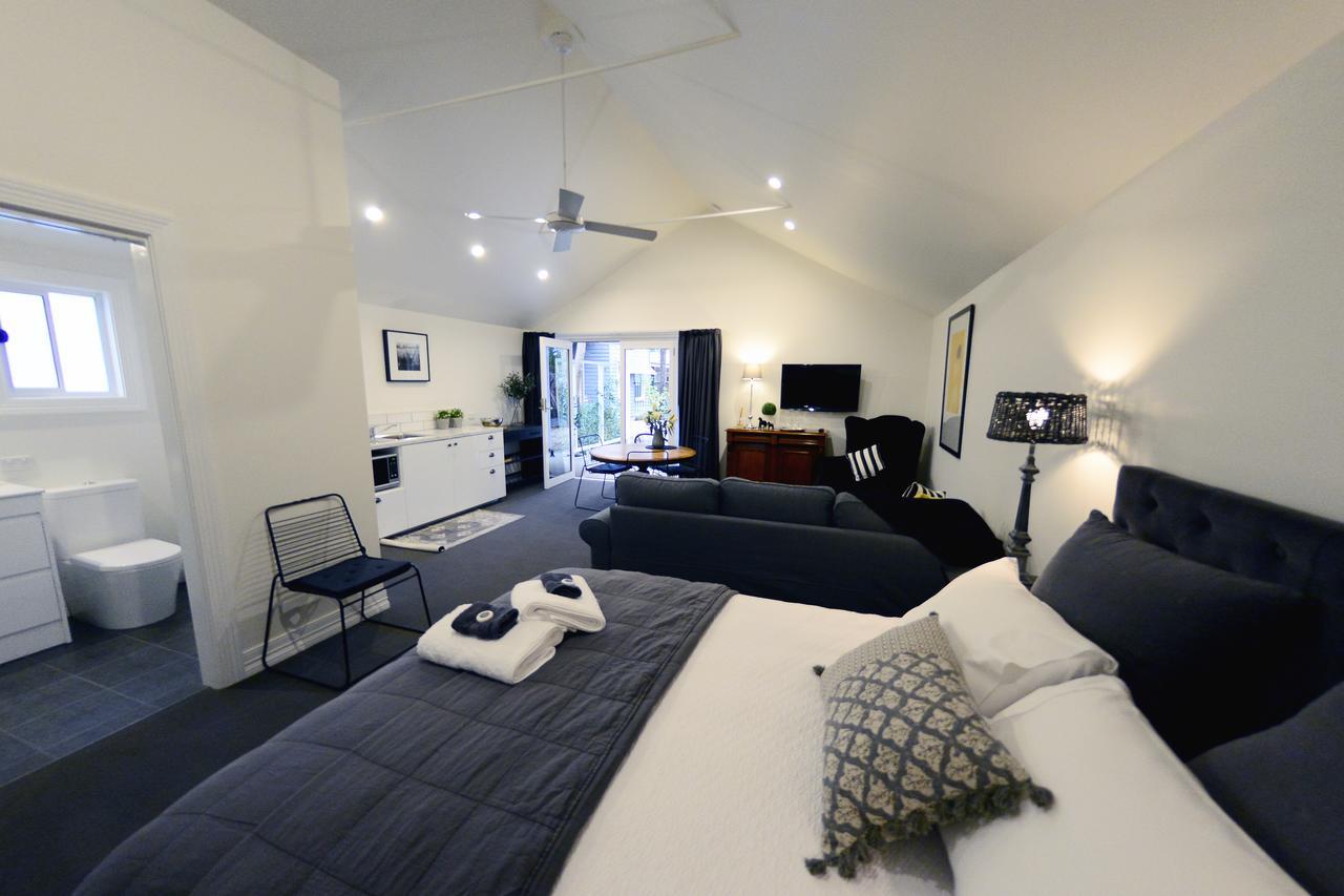 Clement House Bed and Breakfast Benalla Eksteriør billede